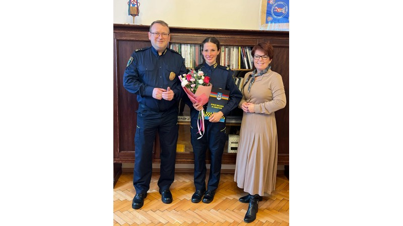 Pani Joanna Lewak odebrała wyróżnienie Najlepszego Strażnika Miejskiego 2025 roku